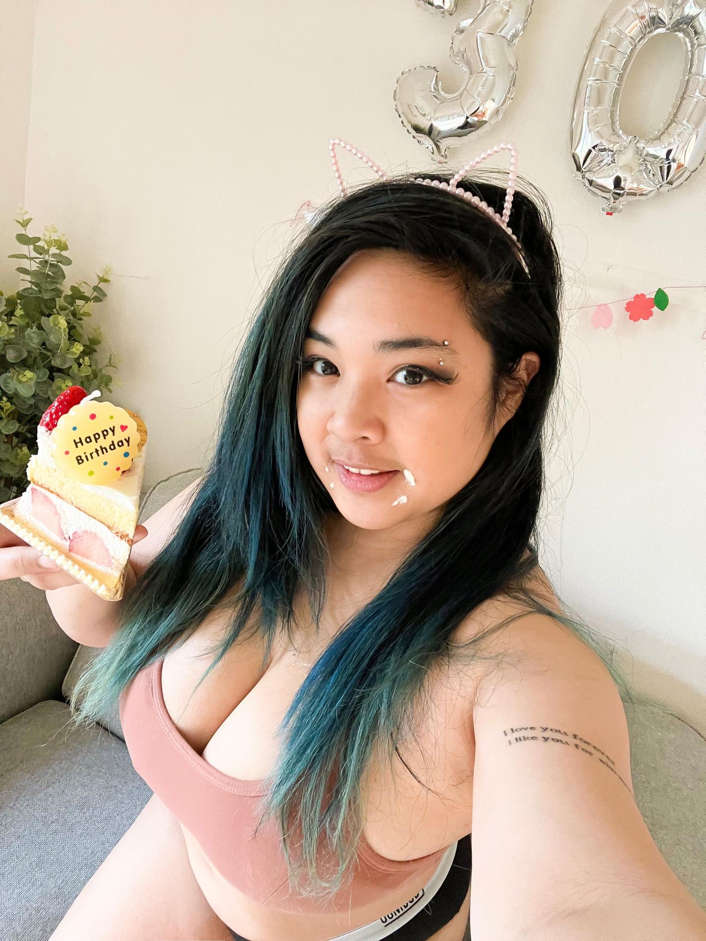 Akidearest / cutelilkitten Nude OnlyFans Leak 1