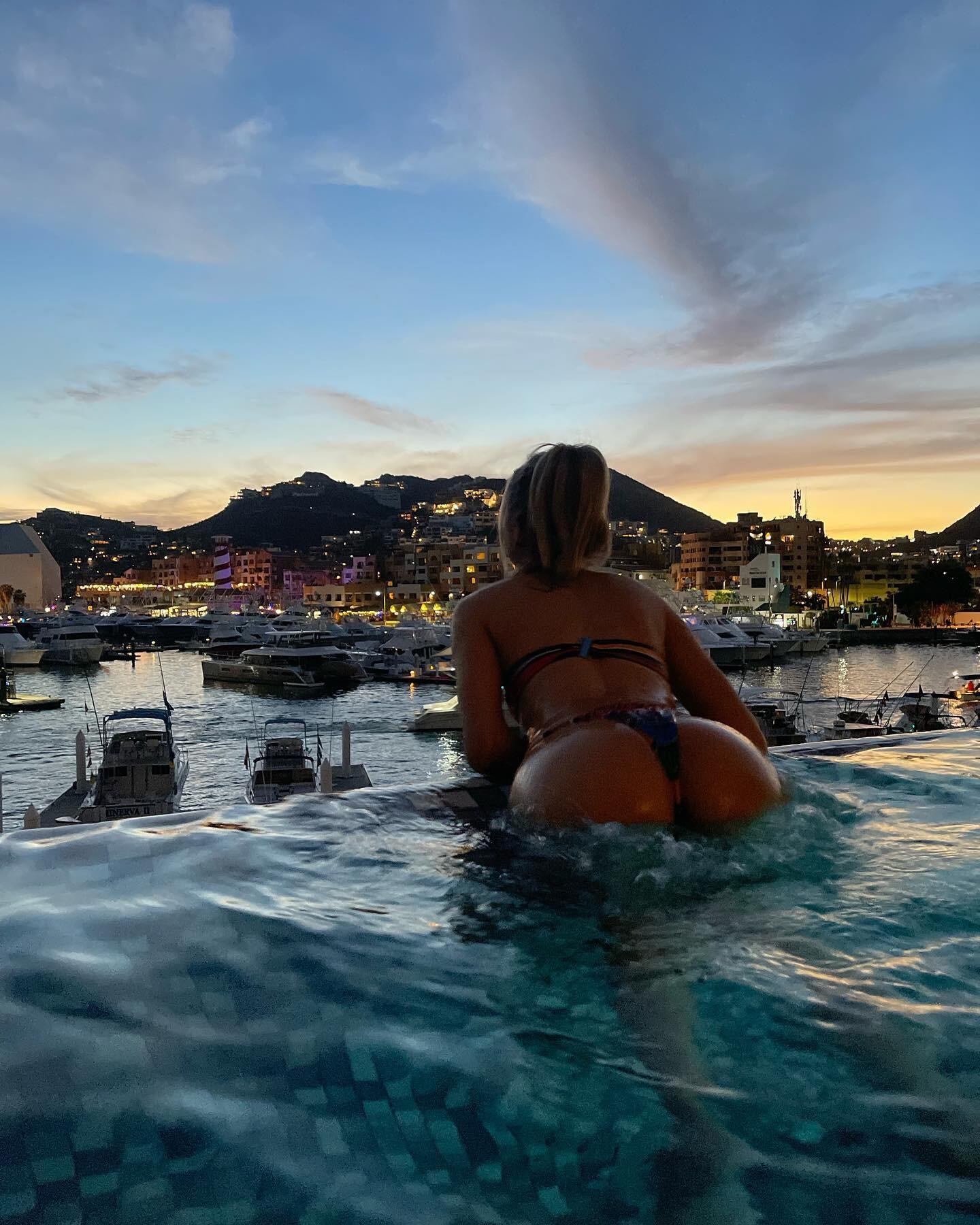 Alissa Violet / alissaviolet Nude OnlyFans Leak 1