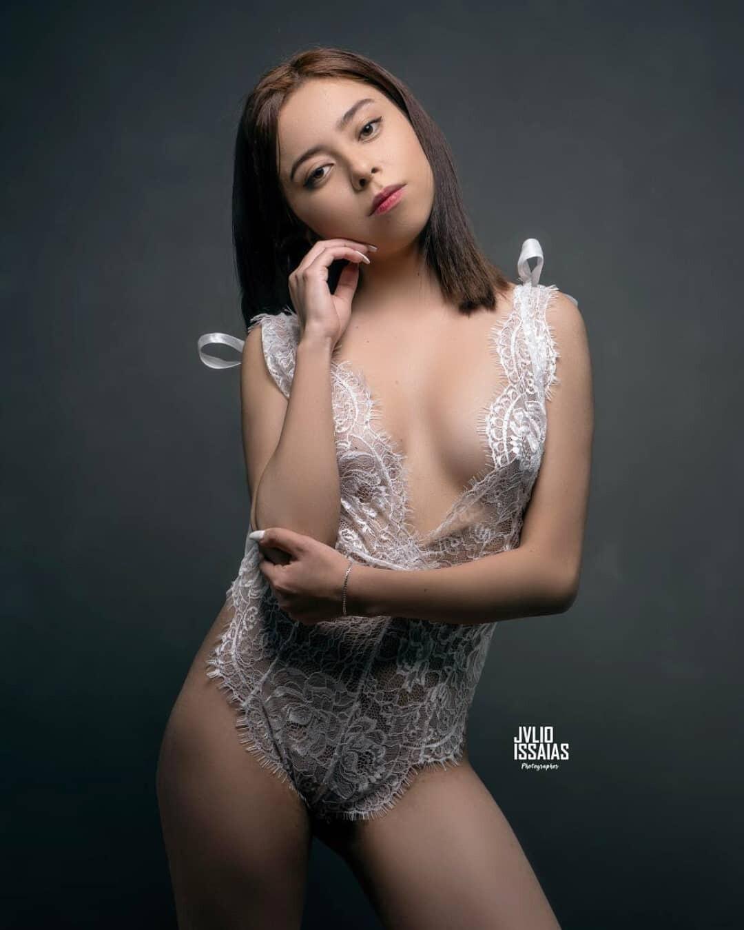Alma Hernandez / almasalvatorehdz Nude OnlyFans Leak 1