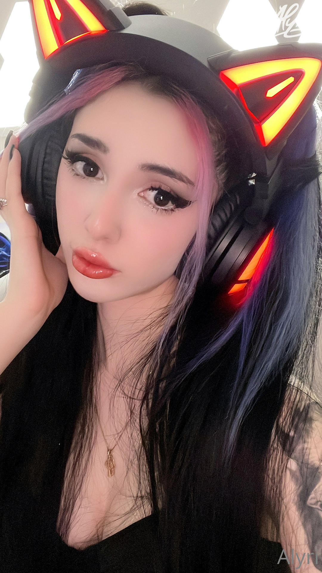 alyri / alyri_tv Perdite Nude di OnlyFans 1