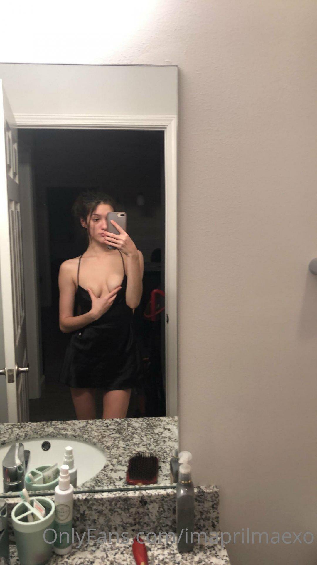 April Mae / aprilmaexox / imaprilmaexo Perdite Nude OnlyFans 1