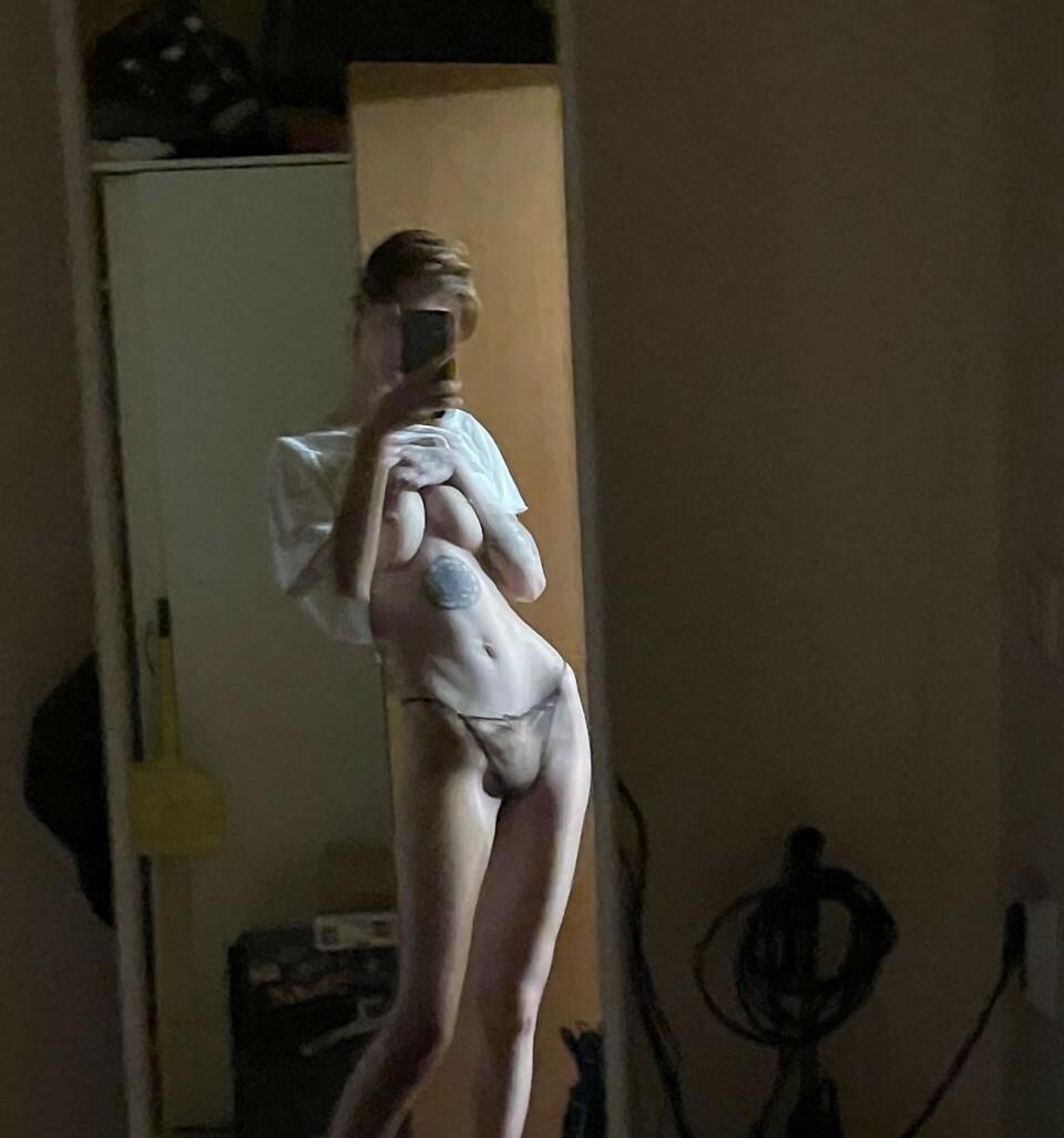 arina_gp Nude OnlyFans Leak 1