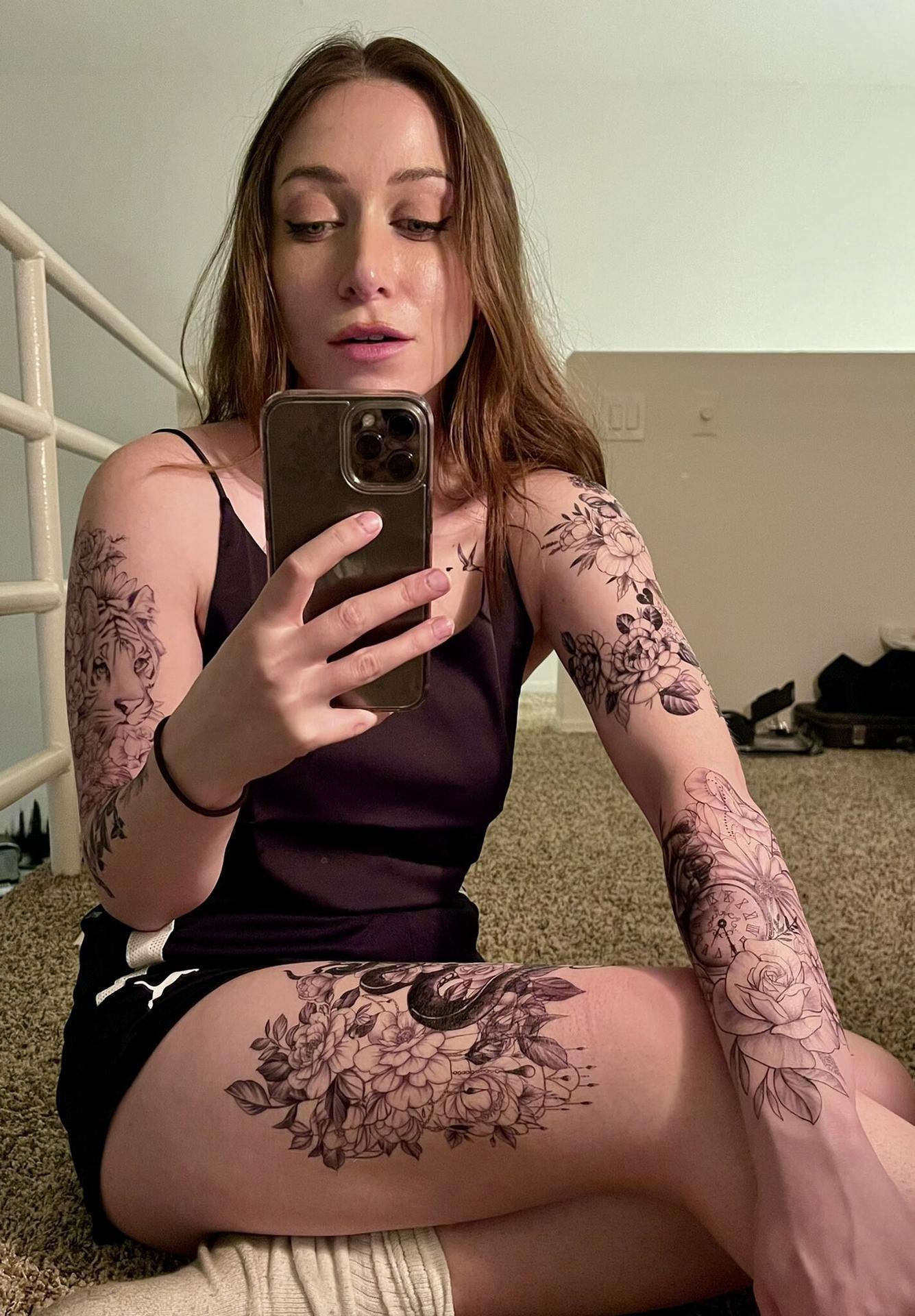 Ayytrae / omgcosplay Nude OnlyFans Leak 1