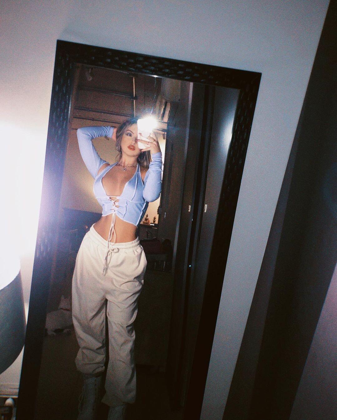 Carolina Fernandes / Carolinabf / u140359769 Nude OnlyFans Leak 1