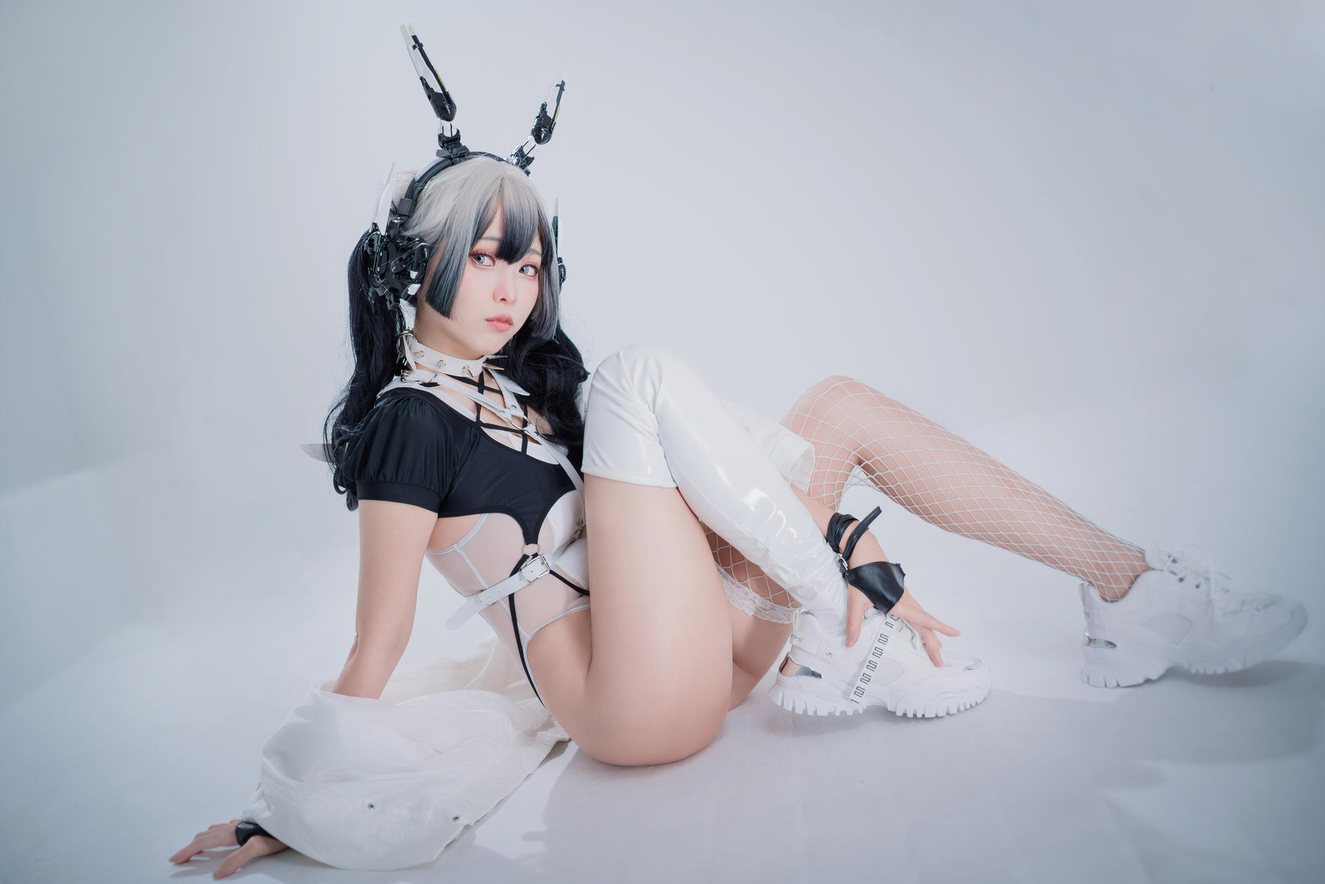 Ely Cosplay / eeelyeee Perdite Nude Patreon 18