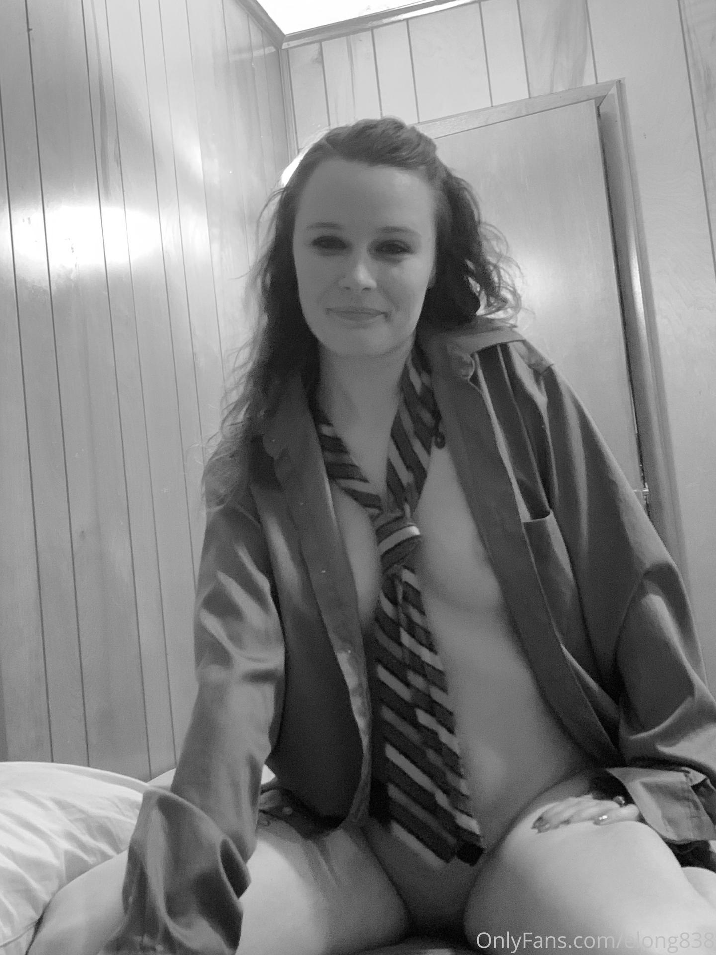 Emily Mae / elong838 Nude OnlyFans Leak 1