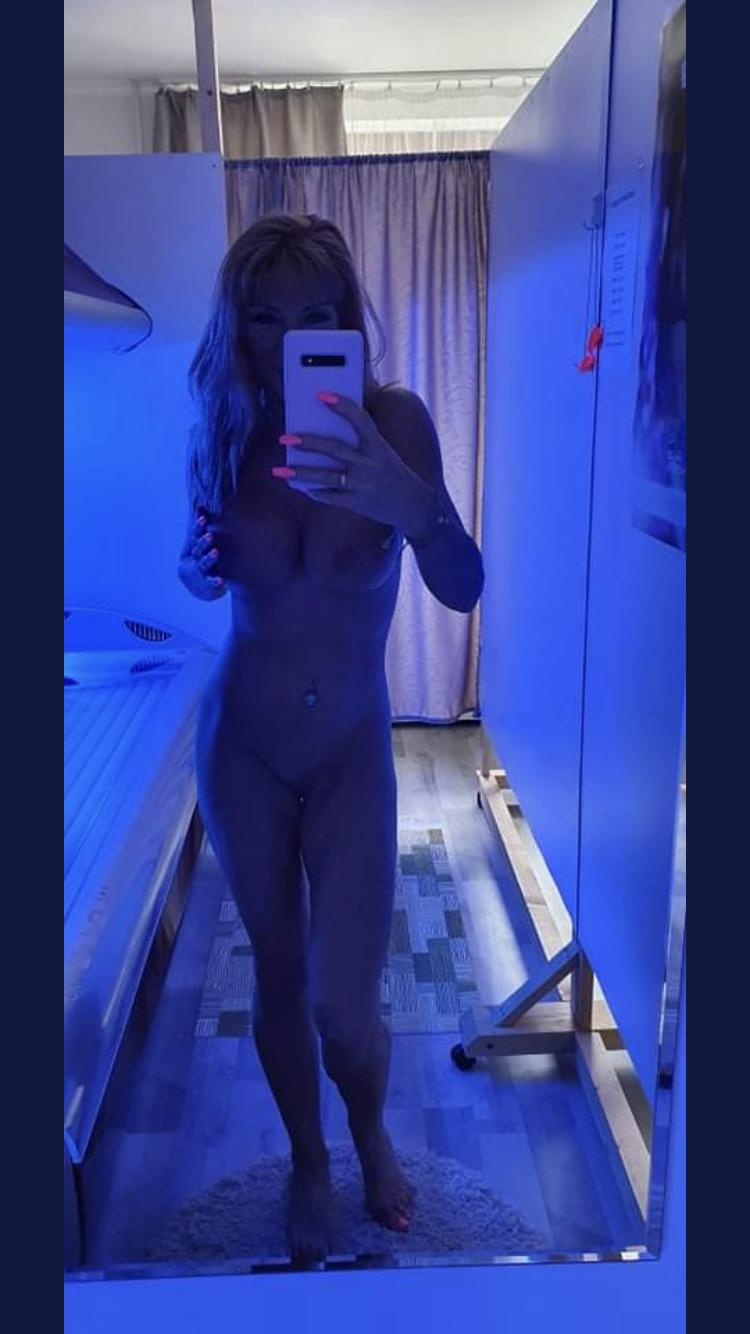 Erika / erikacostell Nude OnlyFans Leak 1