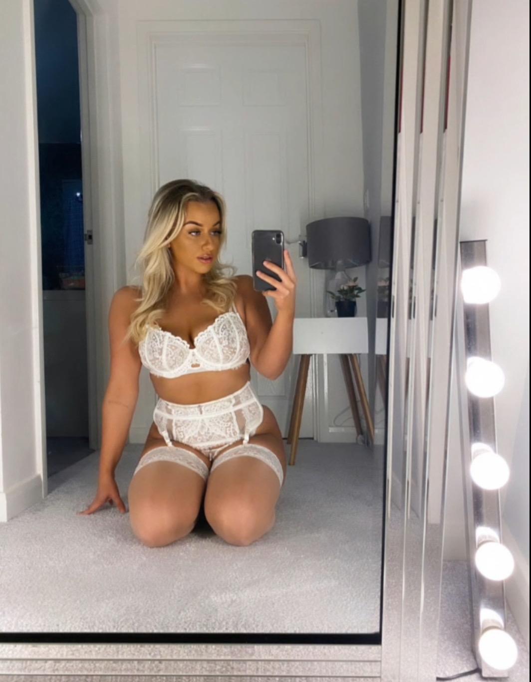 Fran Bell / franbellll Nude OnlyFans Leak 1