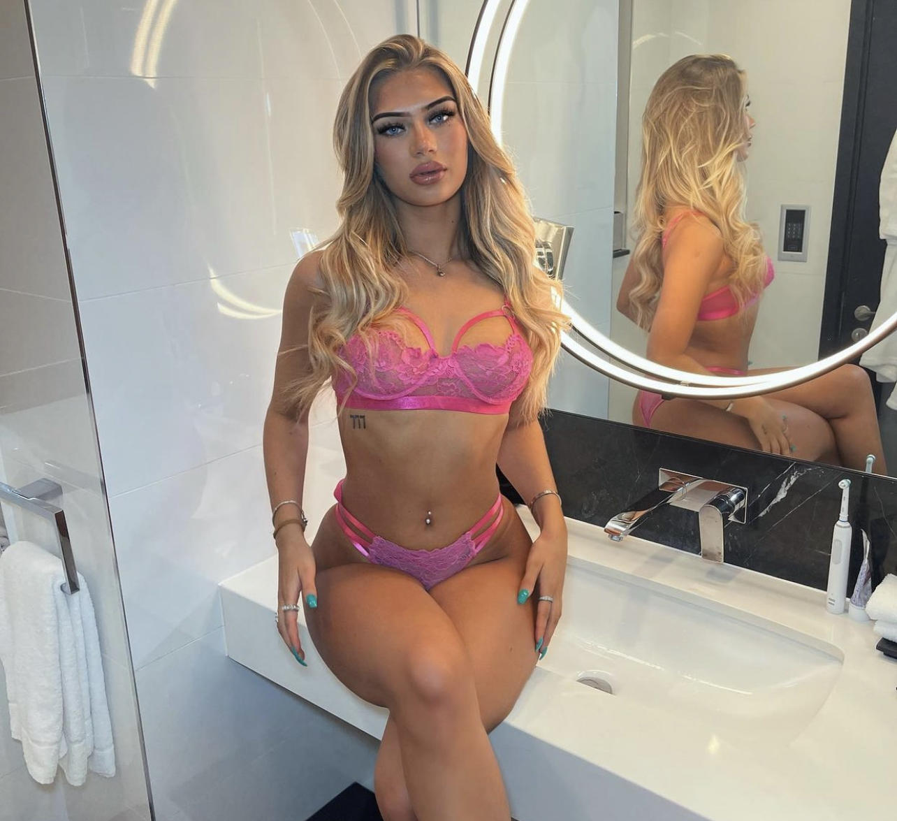 Imogen Oakley / imogen.oakley Nude OnlyFans Leak 1