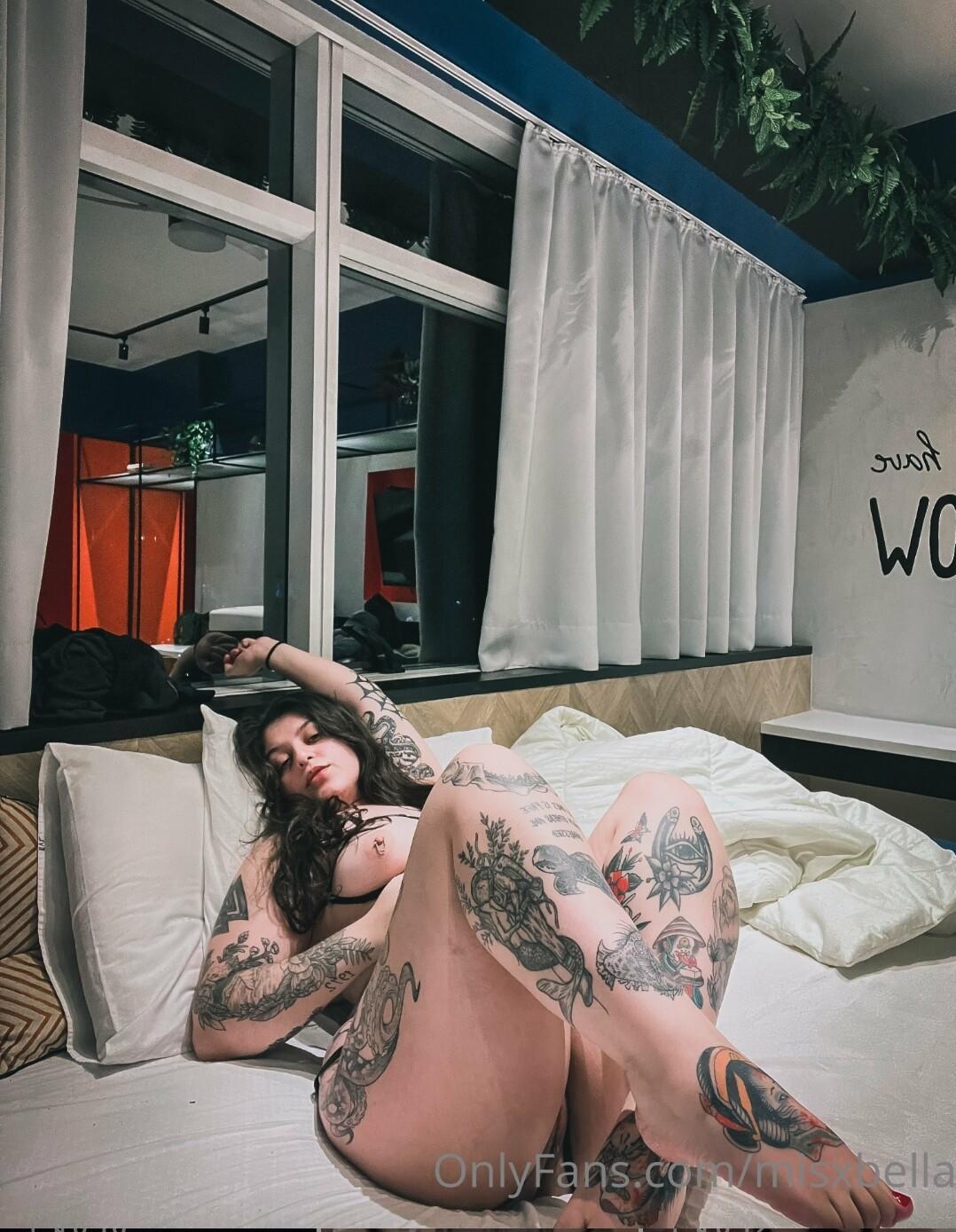 Isabella Medeiros / misxbella Nude OnlyFans Leak 1