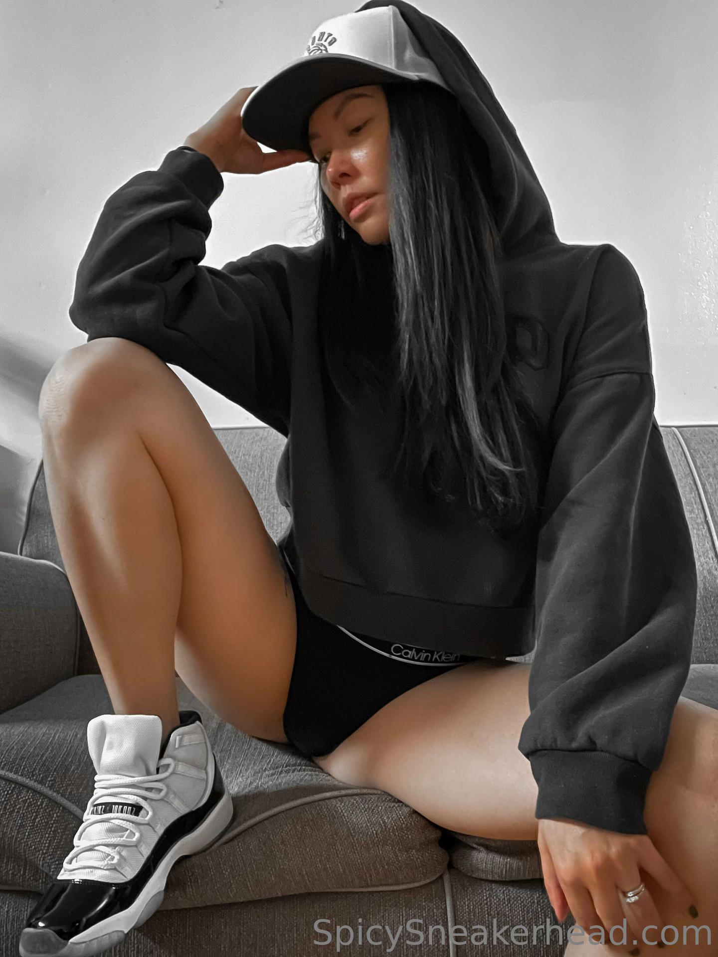 Jade Chung / SpicySneakerhead Nude OnlyFans Leak 1