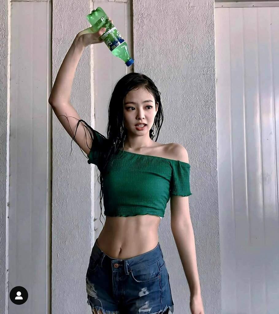 Blackpink / Jennie | BLΛƆKPIИK / sheflieshigh Perdite Nude OnlyFans 1