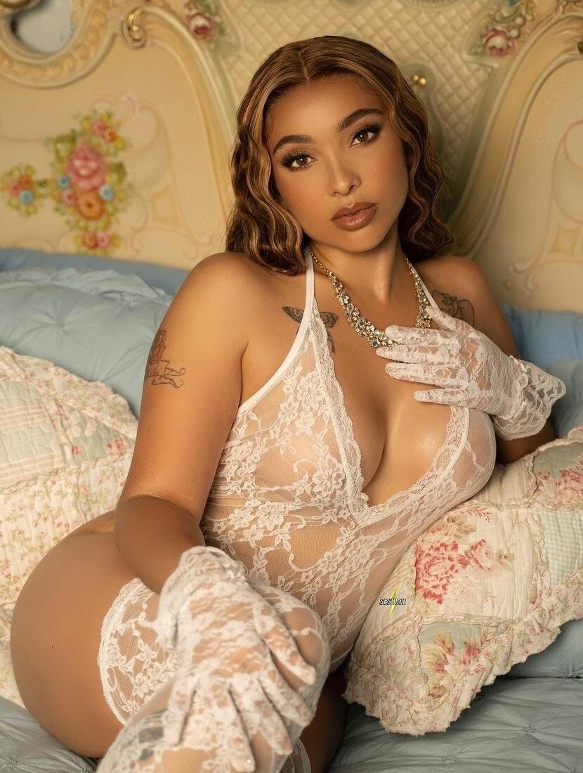 Kellogg Rochella / SimplyChella Nude OnlyFans Leak 1