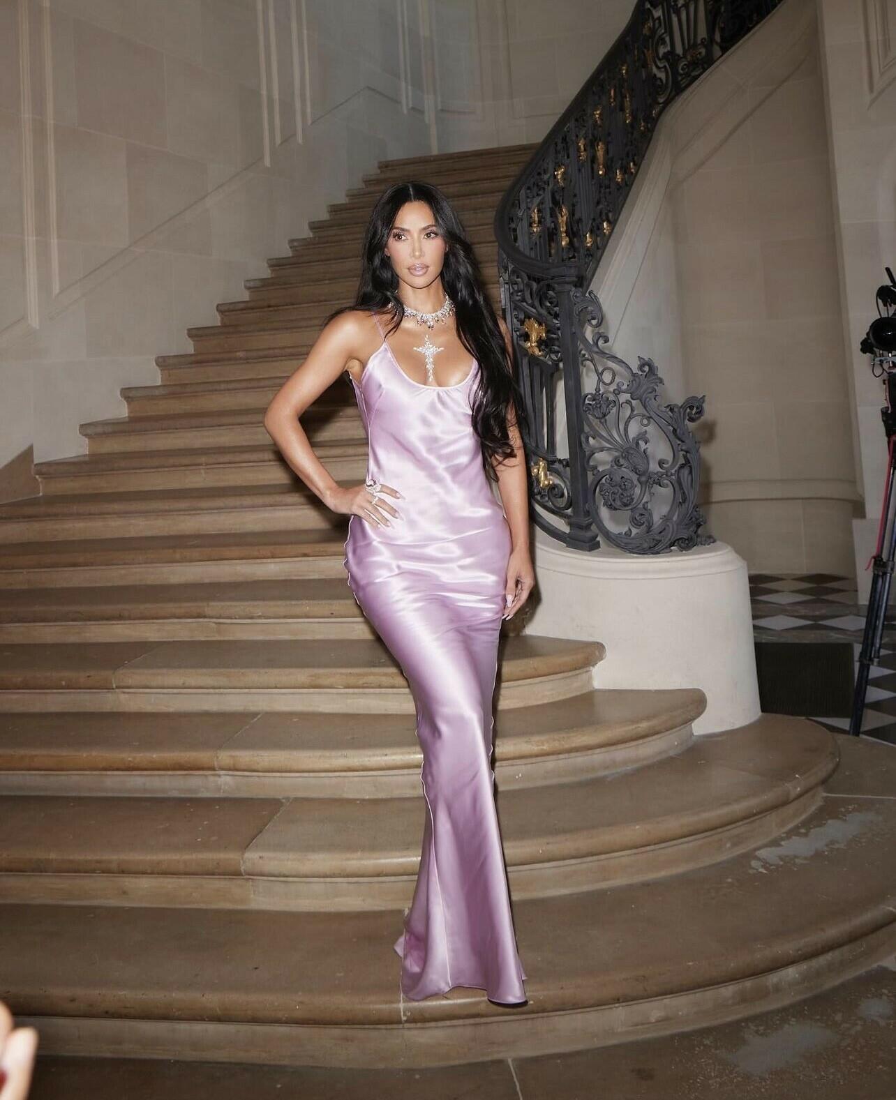 Kim Kardashian / kimkadarshian Nude OnlyFans Perdite 1