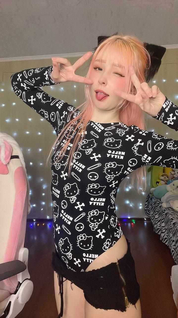 kittie_meo Nude OnlyFans Leak 1