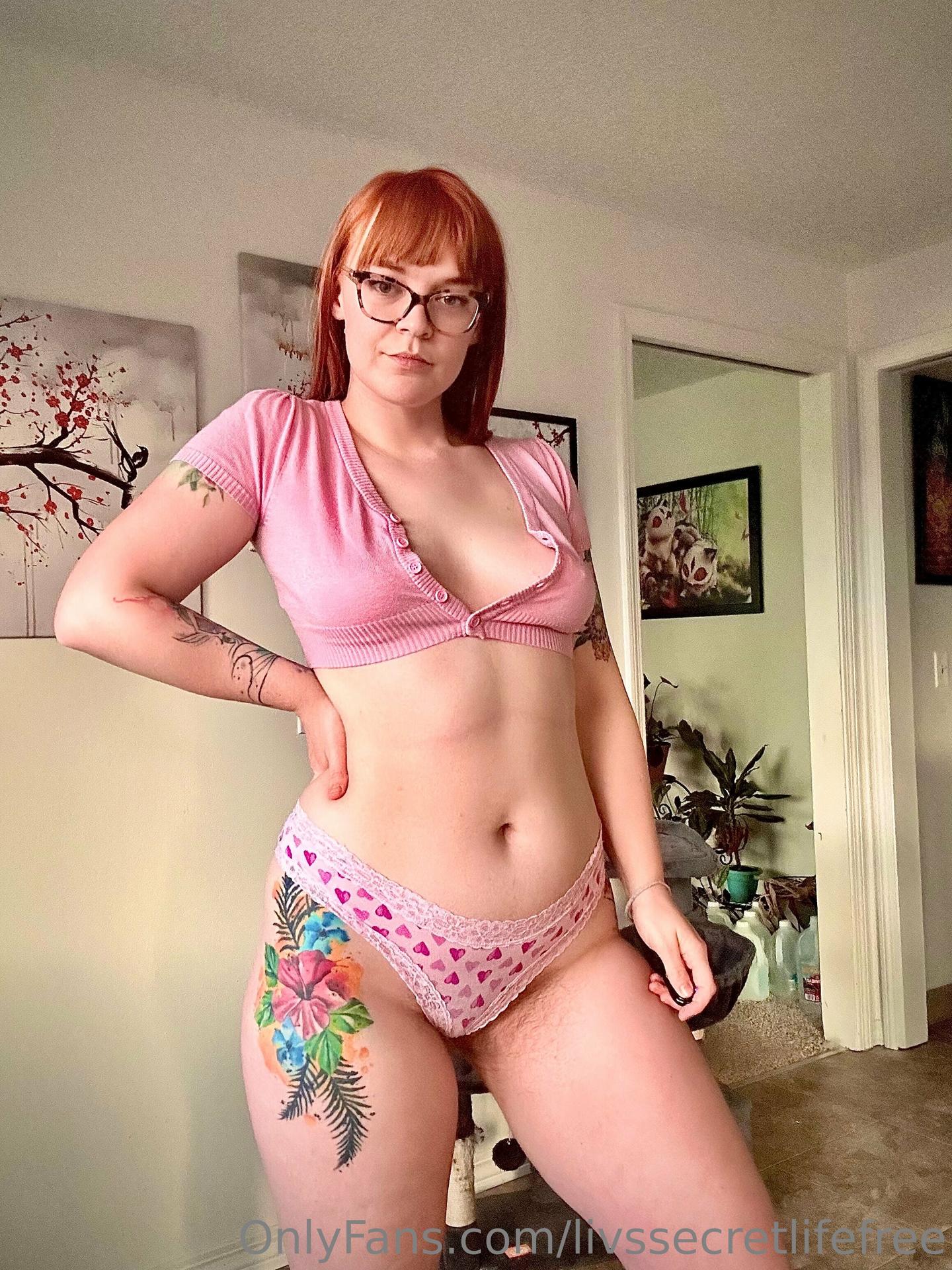 Livssecretlife / shoesandhose Nude OnlyFans Leak 1