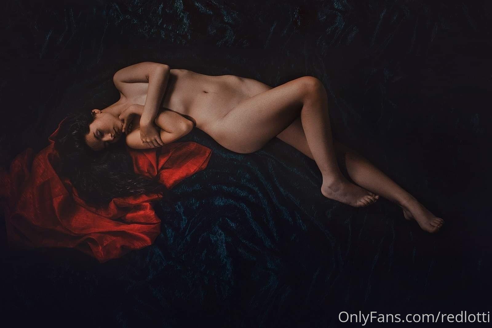 Lotti N / lorettasara_n / lorynem.nev.eth / lorynemeth / redlotti Nude OnlyFans Perdite 1