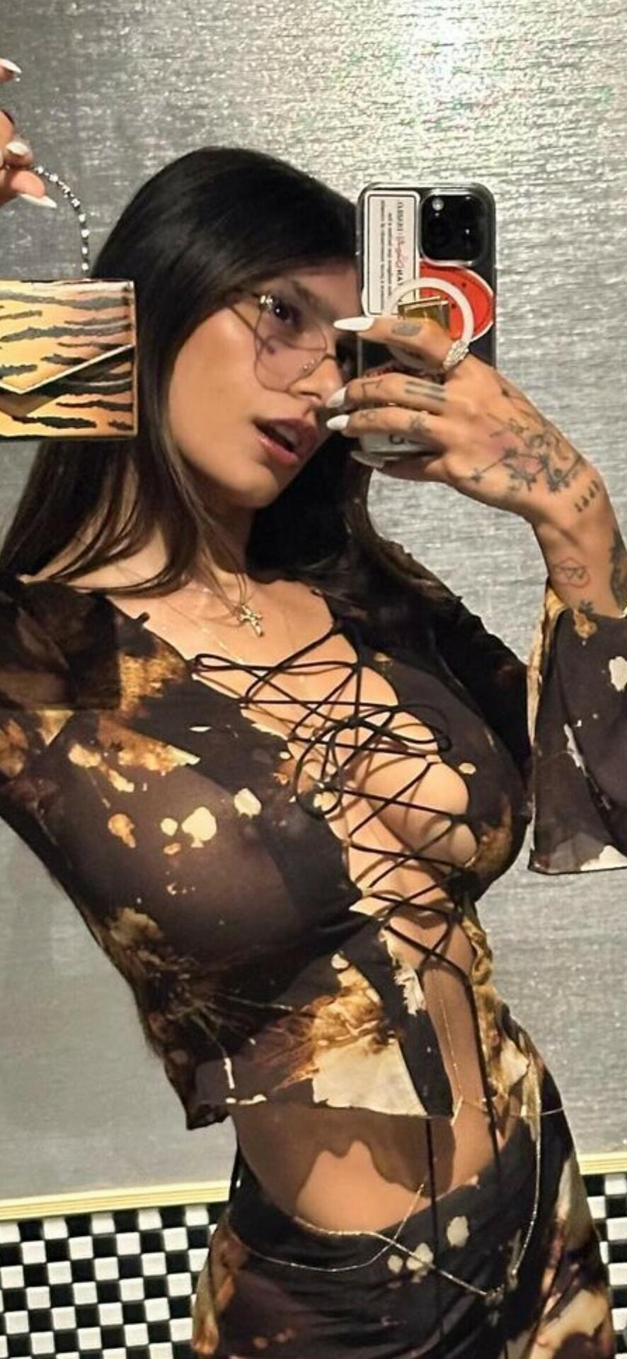 Mia Khalifa / miakhalifa Nude OnlyFans Leak 1