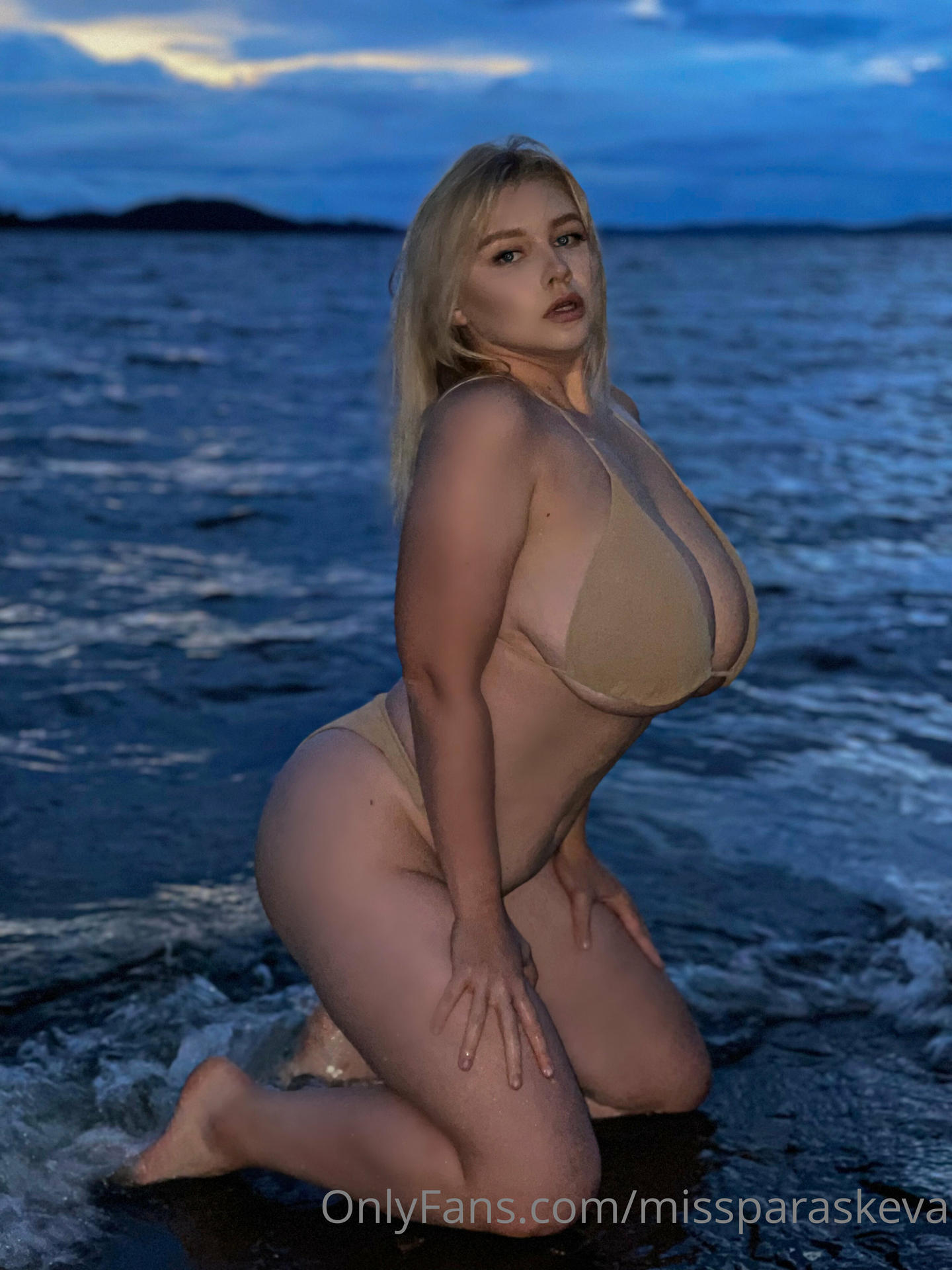 MissParaskeva Nude OnlyFans Leak 1
