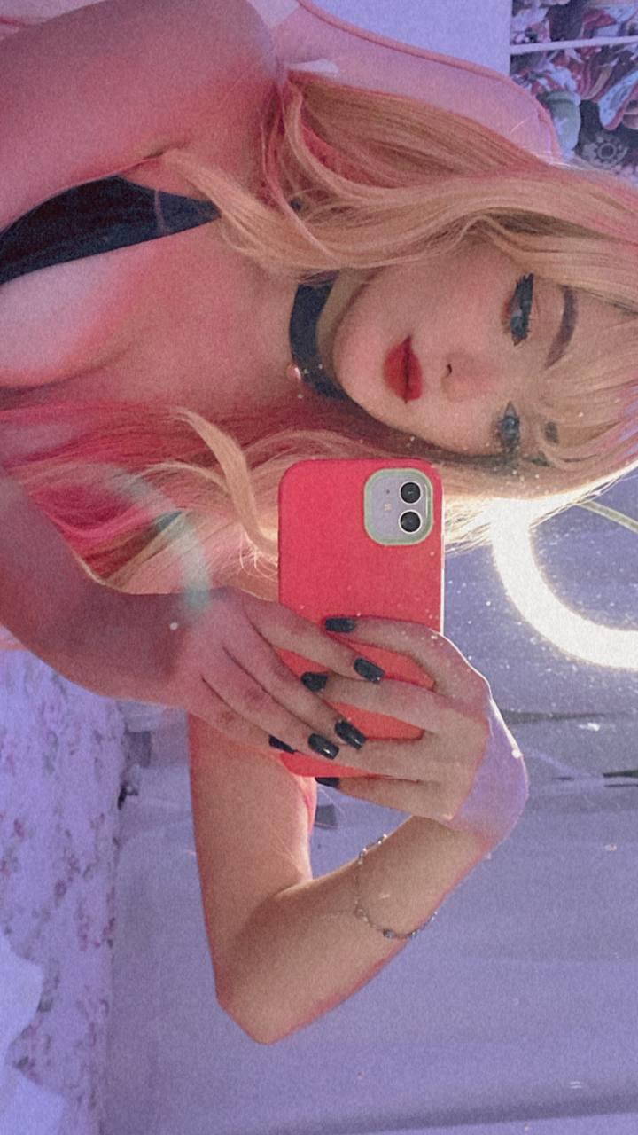 Mizuhart / xapanesa Nude OnlyFans Leak 1