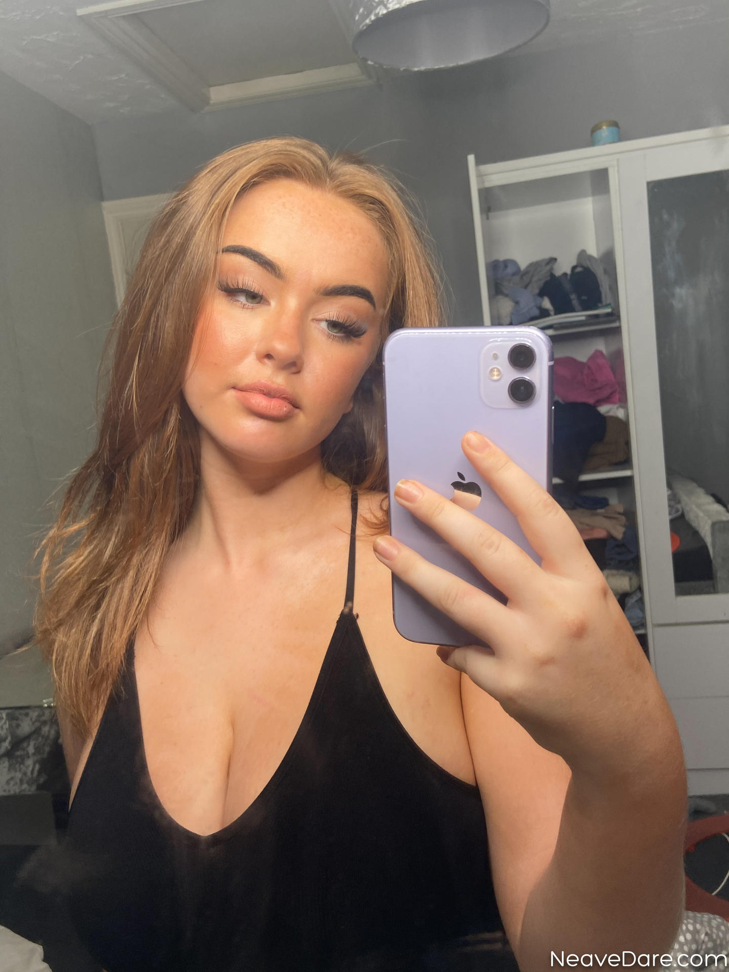 Neave Dare / darebare / shorethang Nude OnlyFans Leak 1