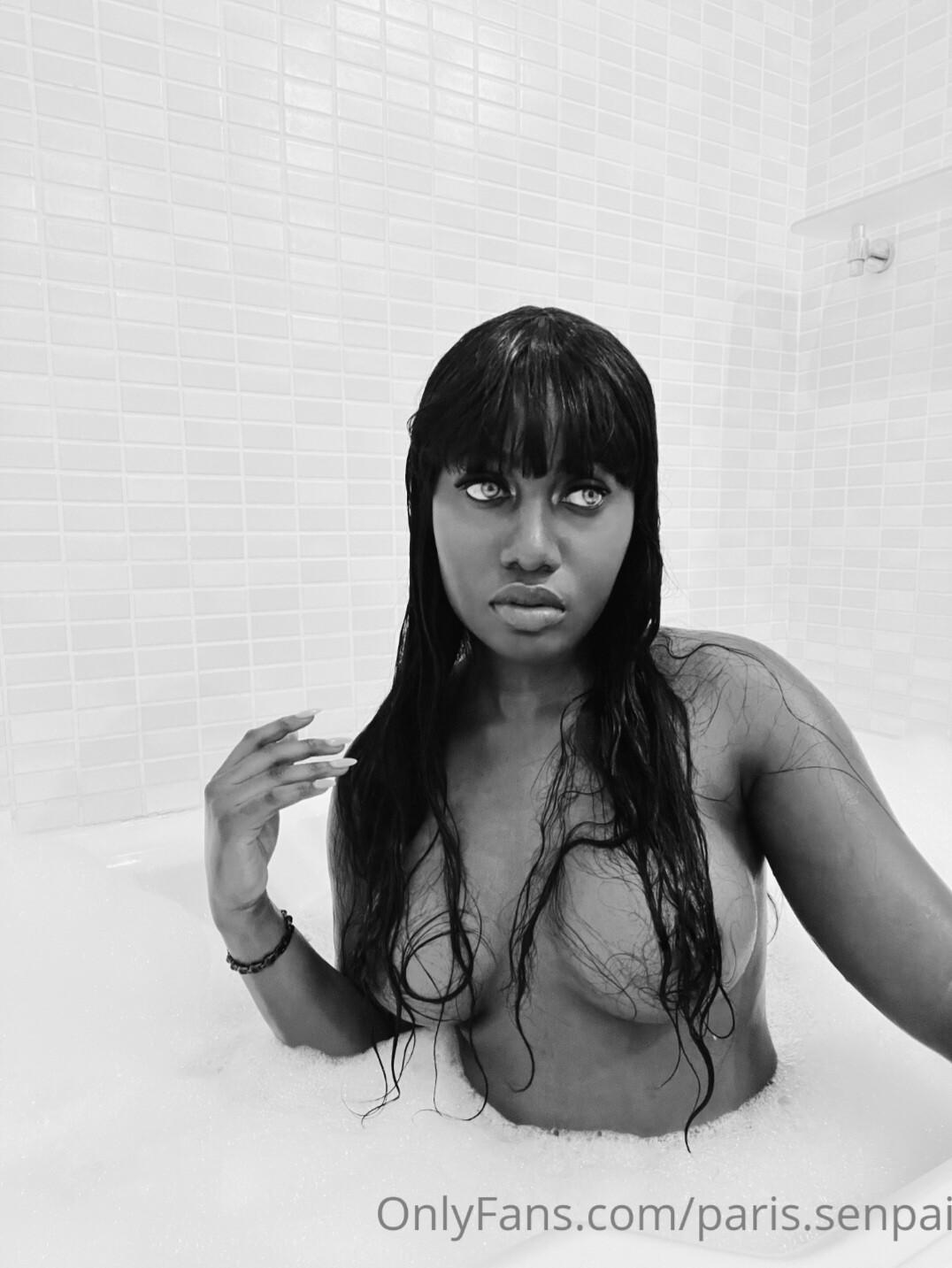 Paris.Senpai Nude OnlyFans Leak 1