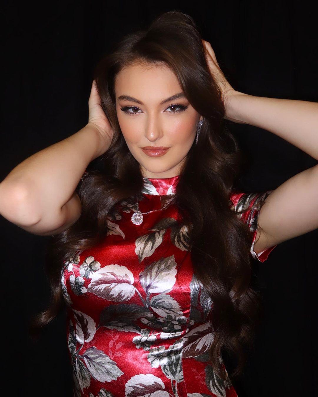 Beautyandbrainswithatwist / Rachel Michelle / rachellemichelle Perdite Nude di OnlyFans 1