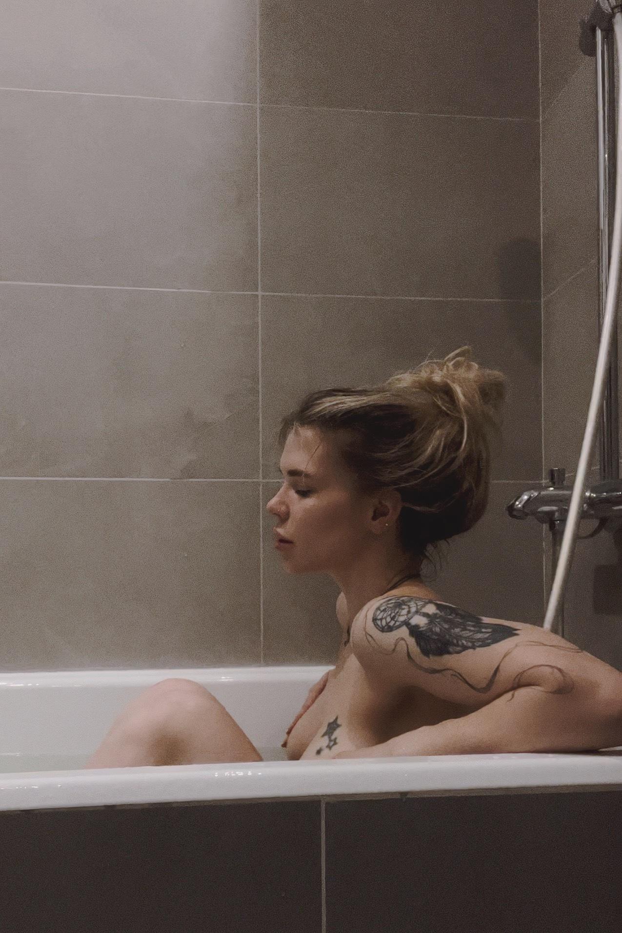 Sorabi Nude OnlyFans Leak 1