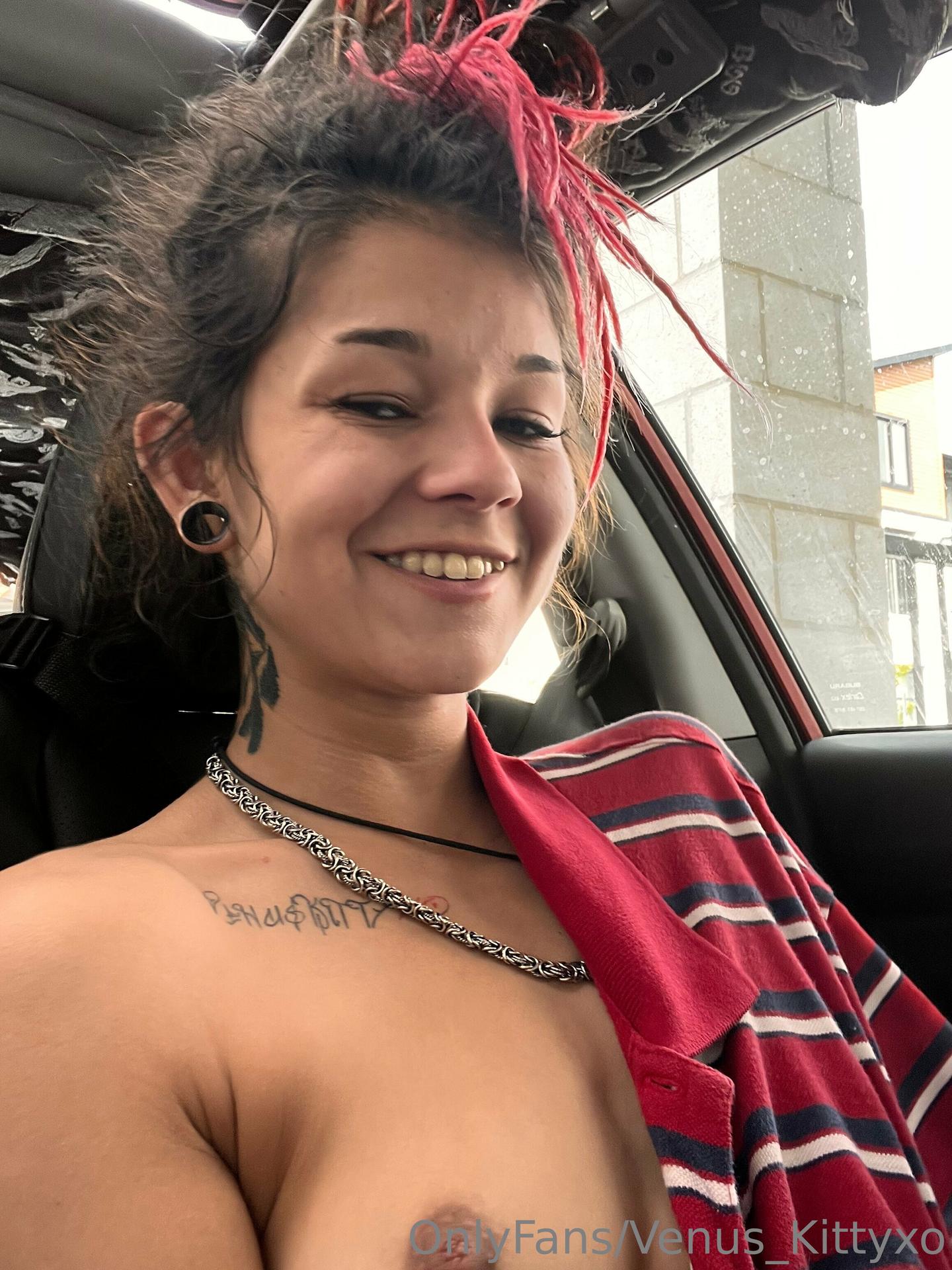 venus_kittyxo Nude OnlyFans Leak 1