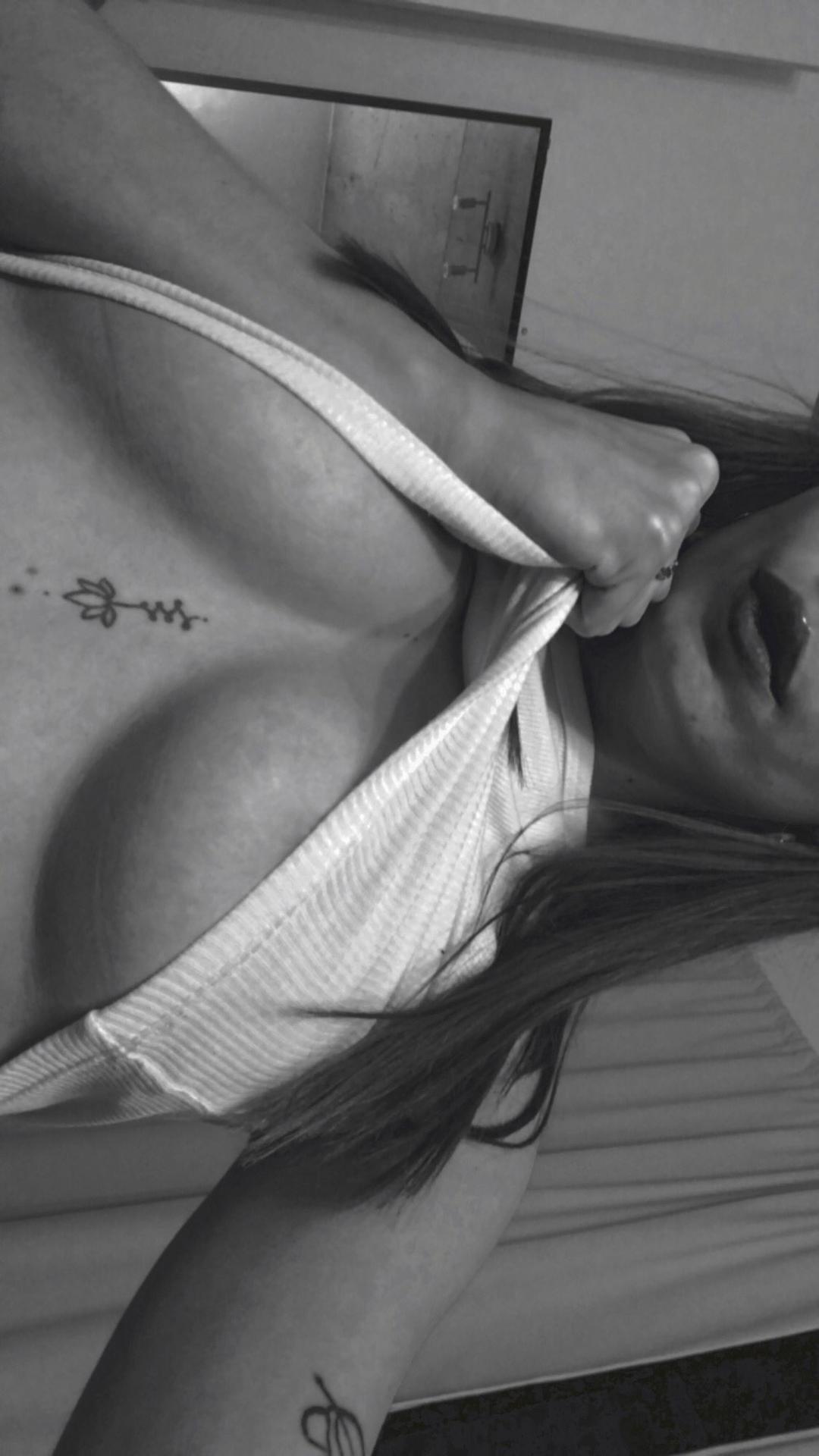 isbritneybitchi / unagui09 / xxmaraselene_ Perdite Nude OnlyFans 5