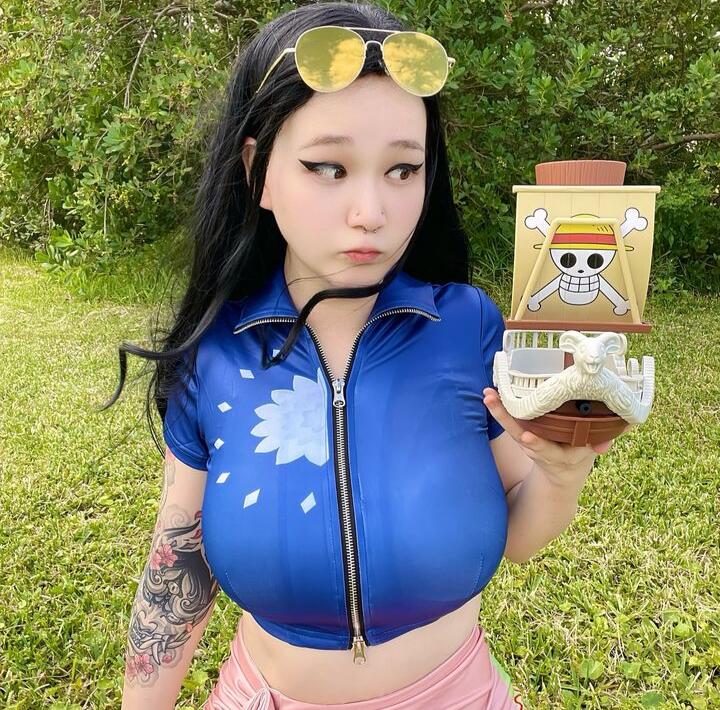 lilazntys / yuricosplayer / yurihimecosplay Nude OnlyFans Leak 1