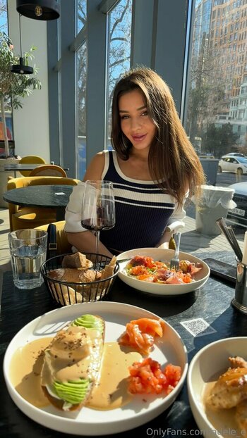 adele_e Leak Nudi OnlyFans Foto 1