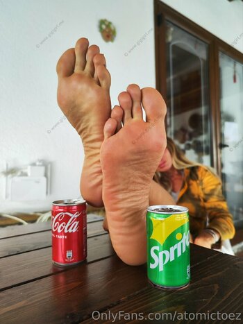 atomictoez / atomictoezz Leak Nudi OnlyFans Foto 25