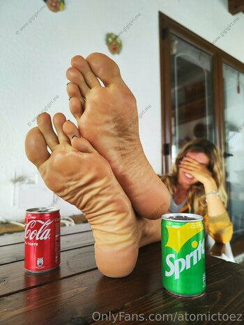 atomictoez / atomictoezz Leak Nudi OnlyFans Foto 26