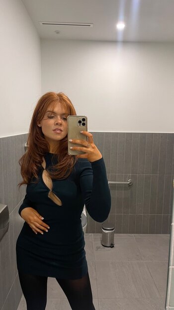 basicBT / basicbratt / basicbt_ Leak Nudi OnlyFans Foto 1