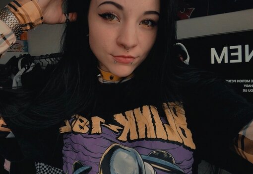 ErrorSpirit /  / Error Spirit / Error.spirit_ Leak Nudi Foto 1