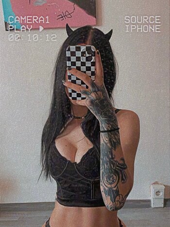 ErrorSpirit /  / Error Spirit / Error.spirit_ Leak Nudi Foto 2