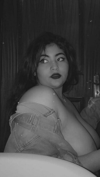 Karithecherry / huyam / karitheboo Leak Nudi OnlyFans Foto 42