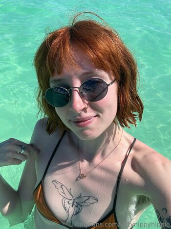kittynippyhippie / littlenippyhippie Leak Nudi OnlyFans Foto 31