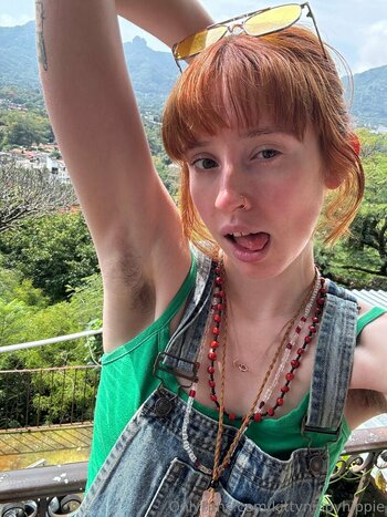 kittynippyhippie / littlenippyhippie Leak Nudi OnlyFans Foto 42