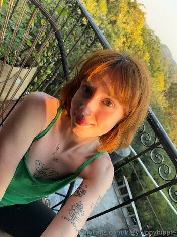 kittynippyhippie / littlenippyhippie Leak Nudi OnlyFans Foto 49