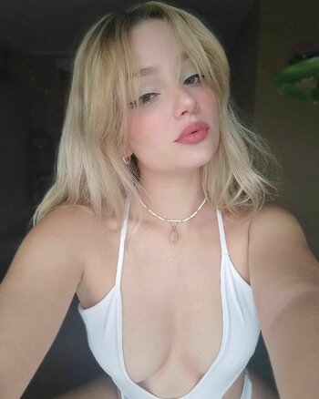 Pixiecatt / Kiki Sakura / _pixie__cat_ Leak Nudi OnlyFans Foto 17