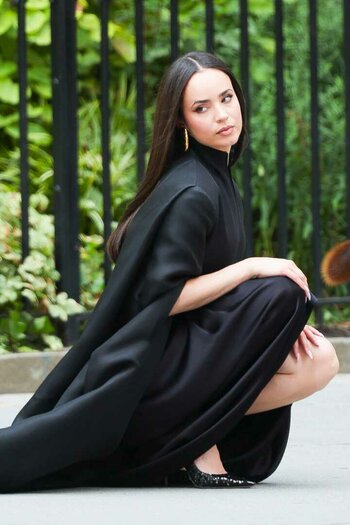 SofiaCarson Leak Nudi Foto 5