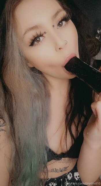 tinydevil10 / Jessica Leak Nudi OnlyFans Foto 9