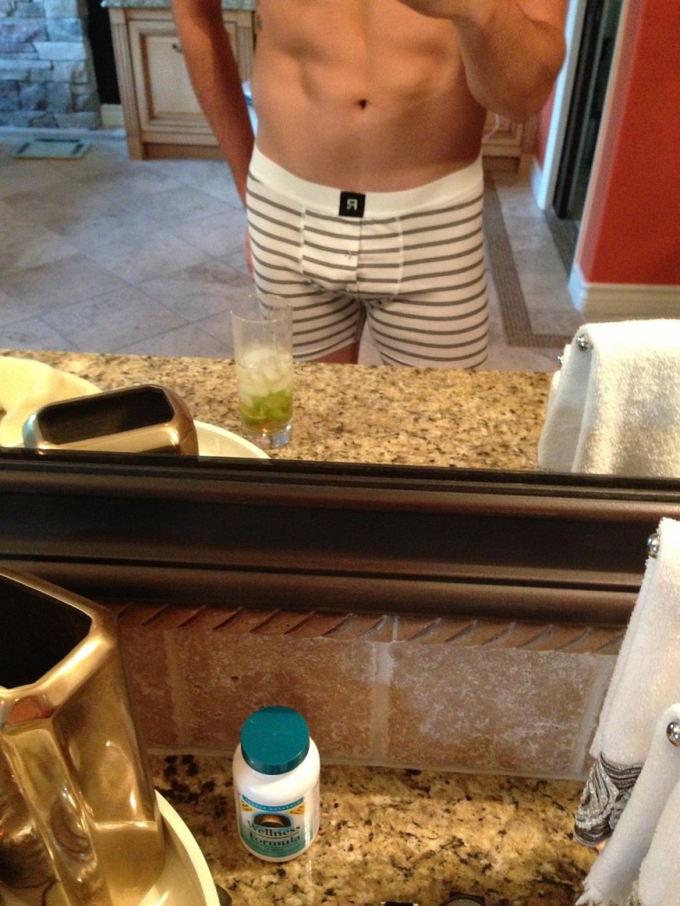 Kaley Cuoco Naked Leaked 13