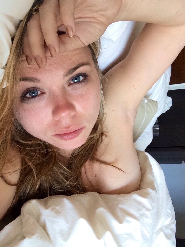 Amanda Fuller Naked 01