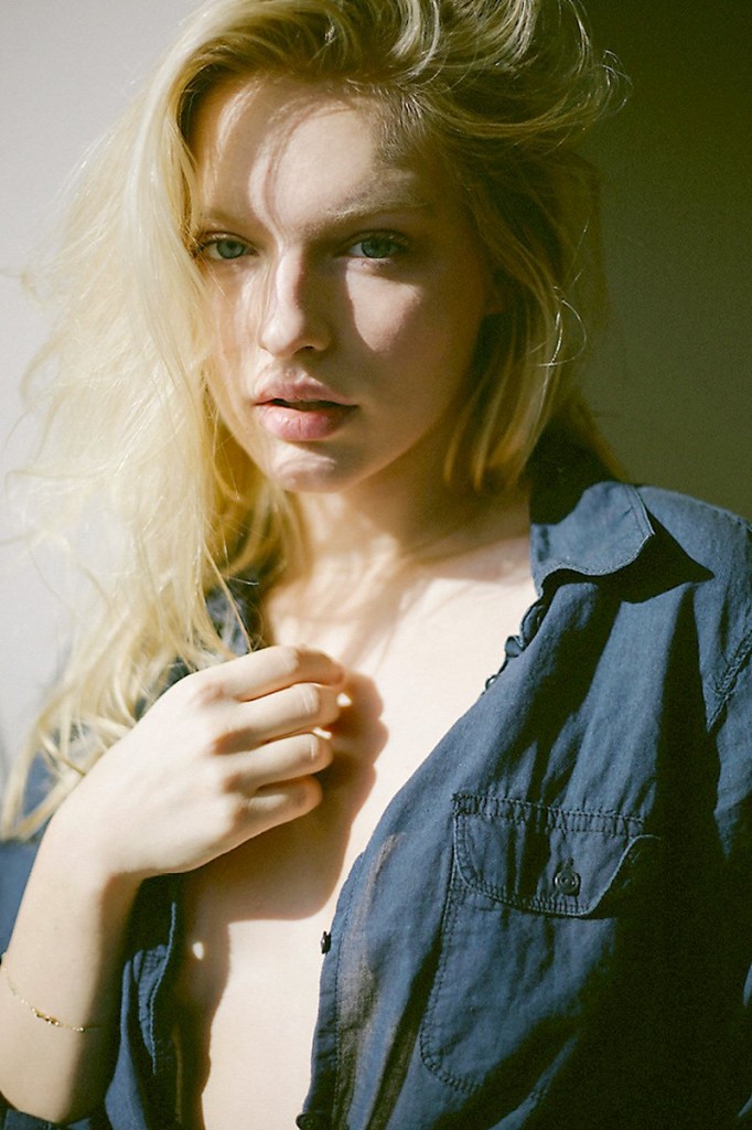 Isabella Farrel Nuda 05