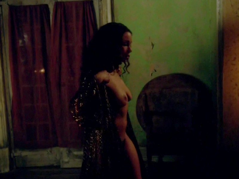 Jessica Parker Kennedy Naked 13