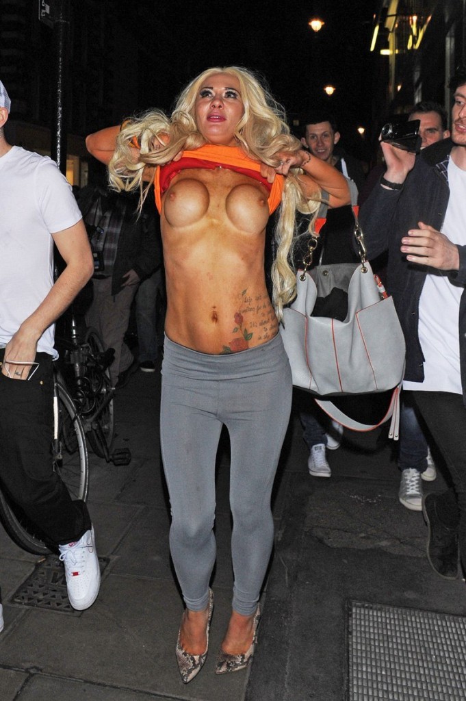 Josie Cunningham Topless 01