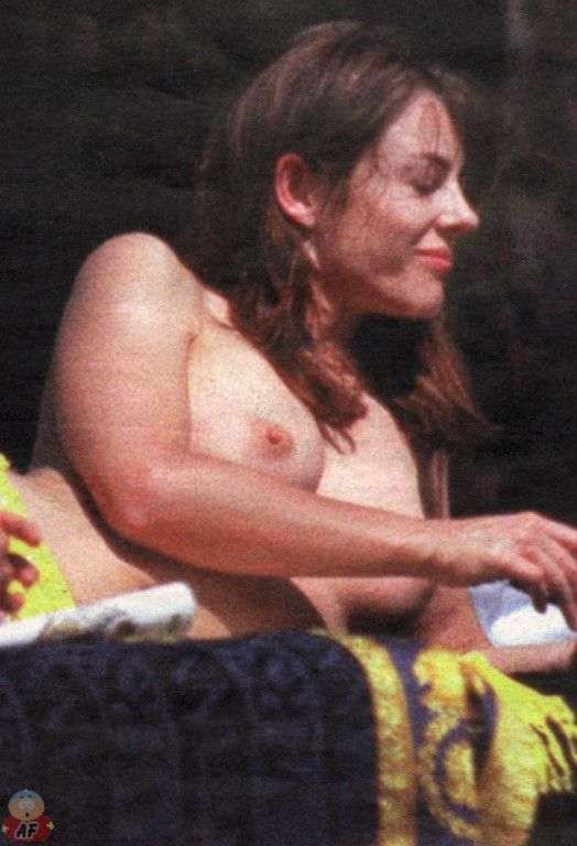 Elizabeth Hurley Naked 02